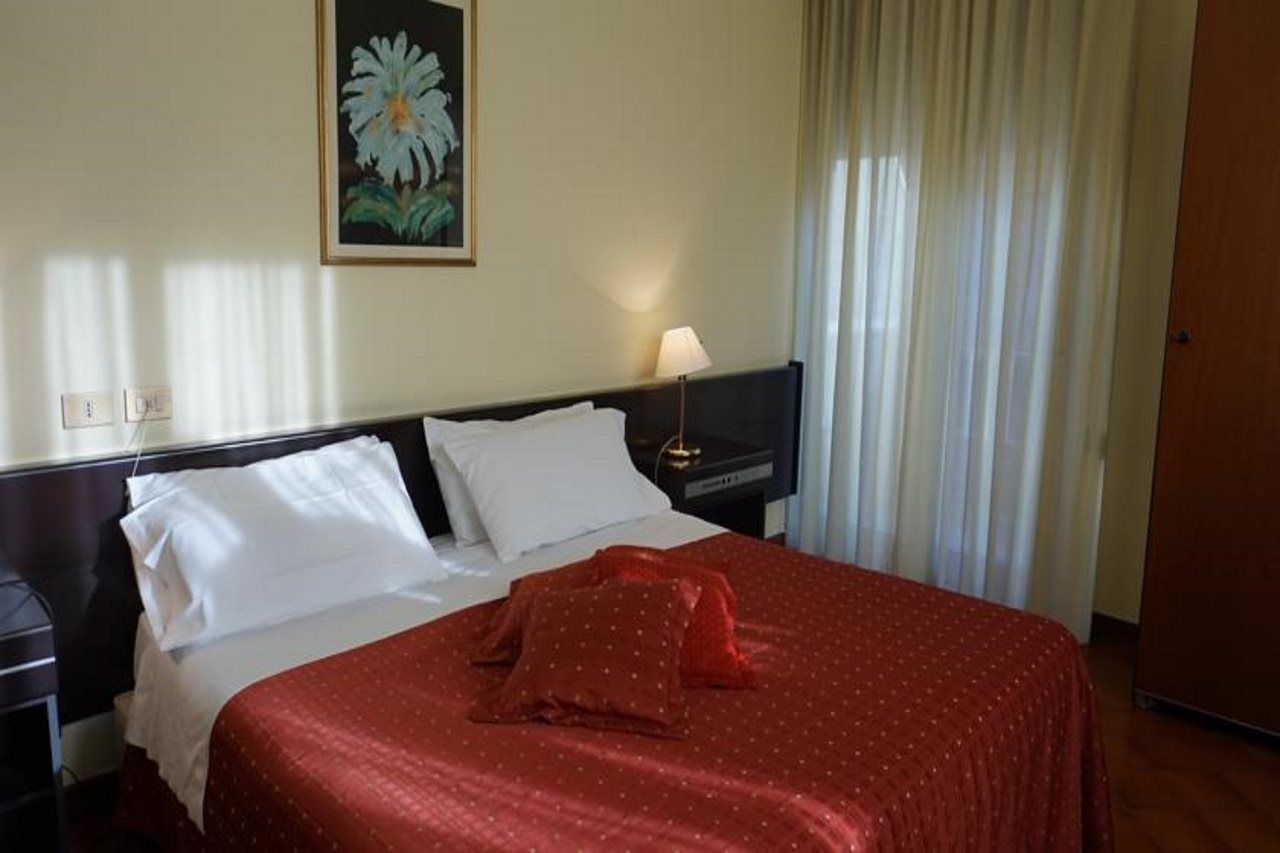 Crisol Europa Hotel Palermo Ngoại thất bức ảnh